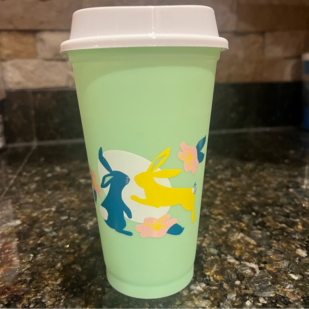 Starbucks Easter Bunny Design Reusable Cup with Lid 16 oz